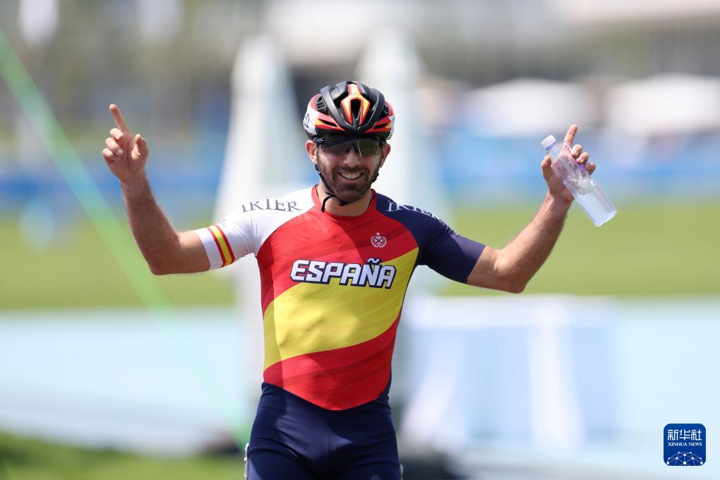 在比赛冲线 在比赛冲线