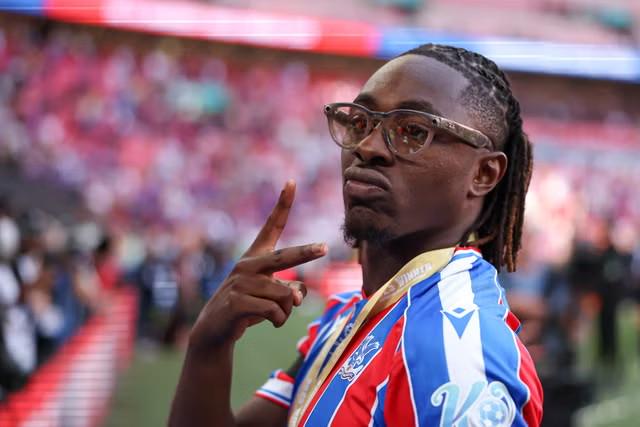 虑左边锋, 阿森纳的立