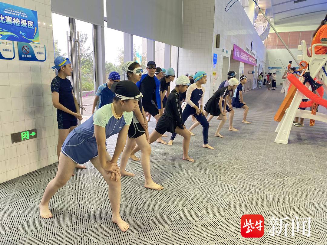 名学生参与, 育教育新模, 实用技能的