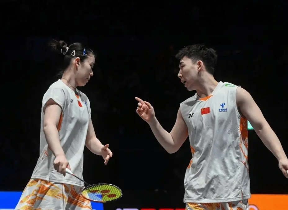 stron, img, 梁伟铿