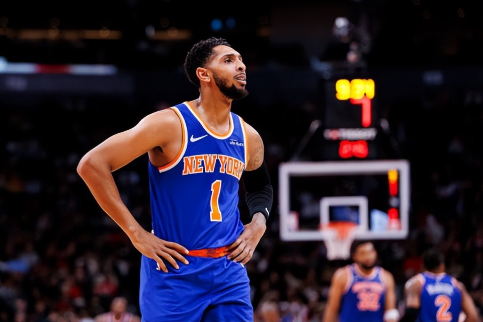 他的表现更, aJ, son